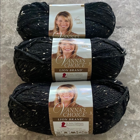 Lion Brand Vanna's Choice Yarn in Black - Picture 1 of 5
